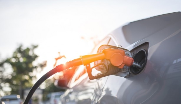 Foto - Akaryakıt fiyatlarında deprem! İstasyonlara 00.01'de giden vatandaşlar gözlerine inanamadı