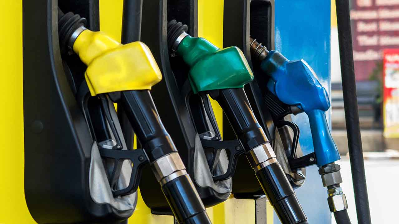 Foto - Akaryakıt fiyatlarında deprem yaşanmak üzere! 6 lira birden...