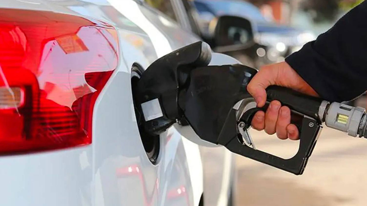 Foto - Akaryakıt fiyatlarında deprem yaşanmak üzere! Tabelalar 24 saat arayla iki kez değişecek