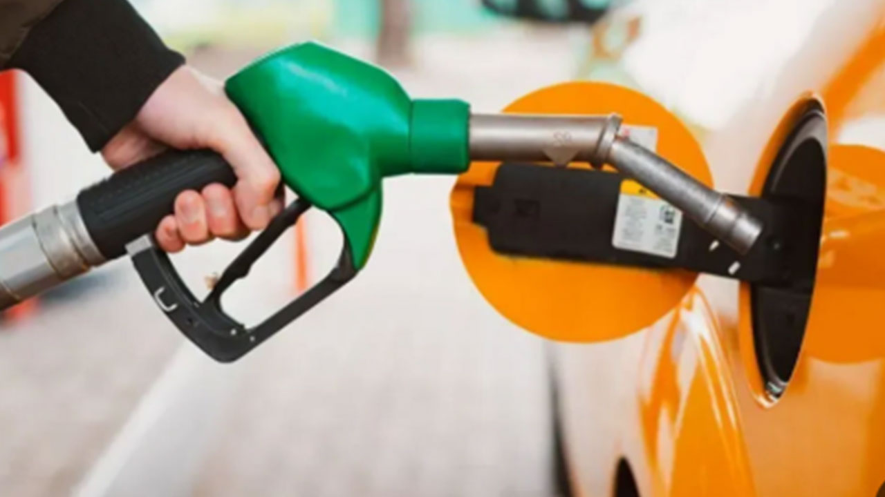 Foto - Akaryakıt fiyatlarında deprem yaşanmak üzere! Tabelalar 24 saat arayla iki kez değişecek