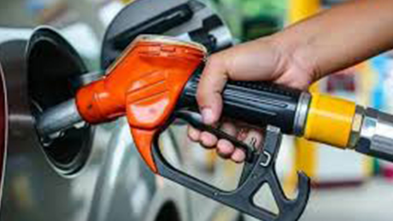 Foto - Akaryakıt fiyatlarında sessizlik bozuluyor! O saate dikkat, miktar bile belli oldu