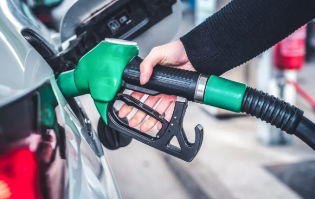 Foto - Akaryakıt istasyonlarında metrelerce kuyruklar oluşacak! Öyle bir zam geliyor ki...