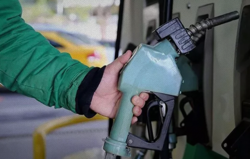 Foto - Akaryakıta hem ÖTV hem de KDV zammı! O tarihte geliyor, depoları doldurmayan üzülür