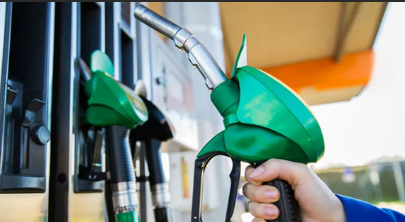 Foto - Akaryakıta hem ÖTV hem de KDV zammı! O tarihte geliyor, depoları doldurmayan üzülür