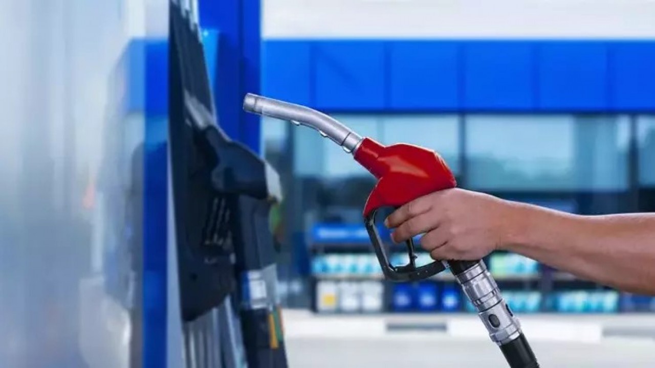 Akaryakıta iki zam birden geliyor! Eşsel mobille vatandaşa yansıtılacak rakam belli oldu