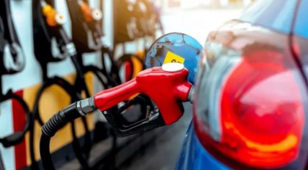 Foto - Akaryakıta indirim müjdesi! İşte benzin,LPG ve mazot fiyatları