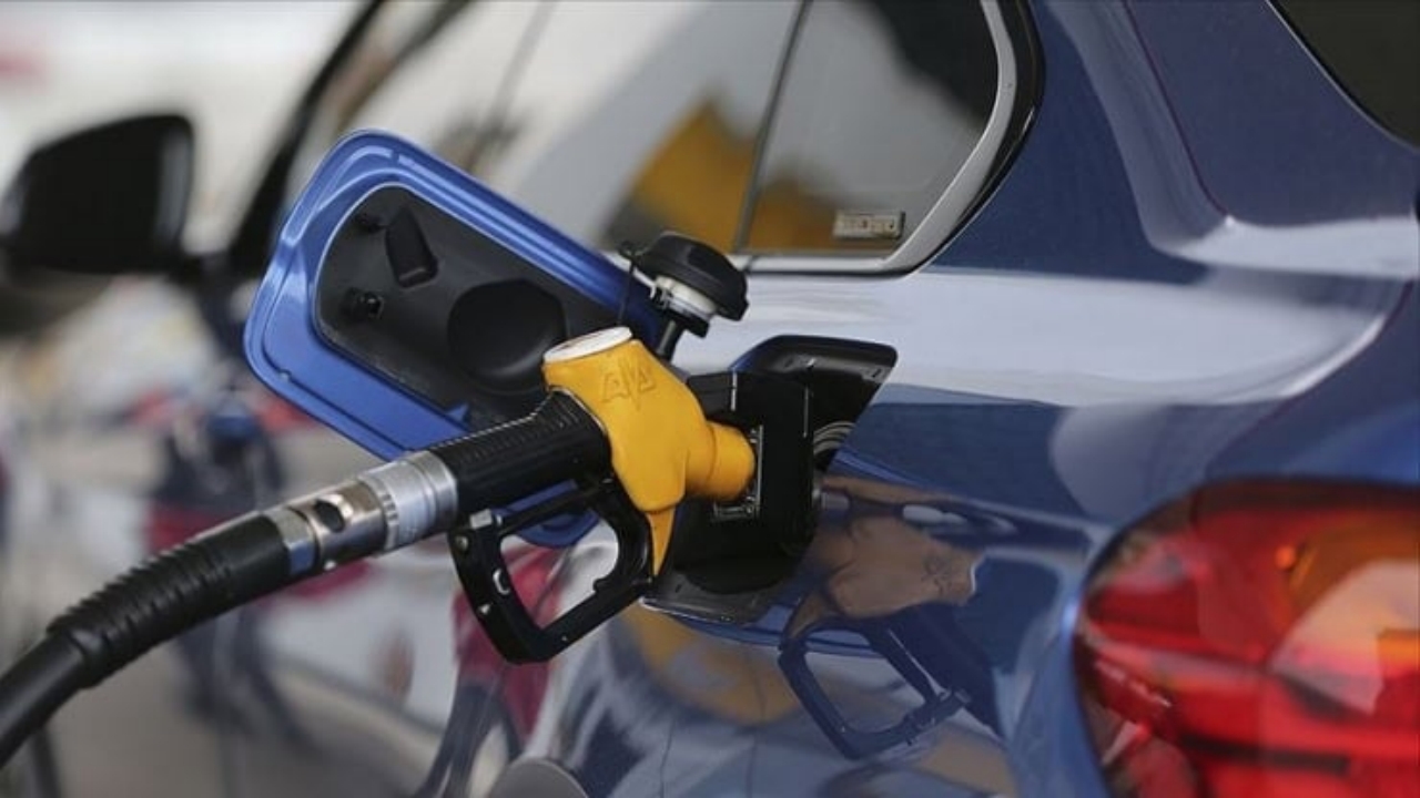 Foto - Akaryakıta kallavi zam geliyor! Tabeladaki rakam keyifleri kaçıracak