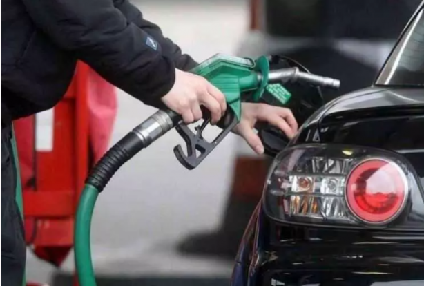 Foto - Akaryakıta uzun bir aradan sonra indirim geldi! İşte güncel motorin, benzin, LPG fiyatları