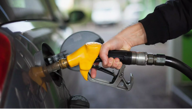 Foto - Akaryakıtta bir iyi bir de kötü haber! EPGİS duyurdu: 2 litre benzin bedava olacak, kötü haber ise...