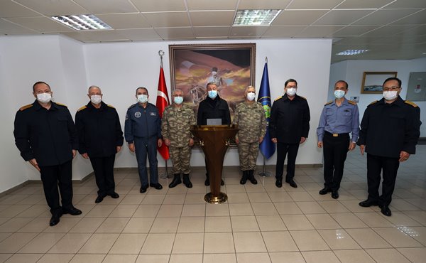 Foto - Akdeniz'de Türkiye'den gövde gösterisi! Bakan Akar Kaplan Pençesi Tatbikatı'nı takip etti