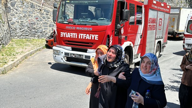 Foto - Akıl almaz kaza! Fren yerine gaza bastı bakın ne oldu