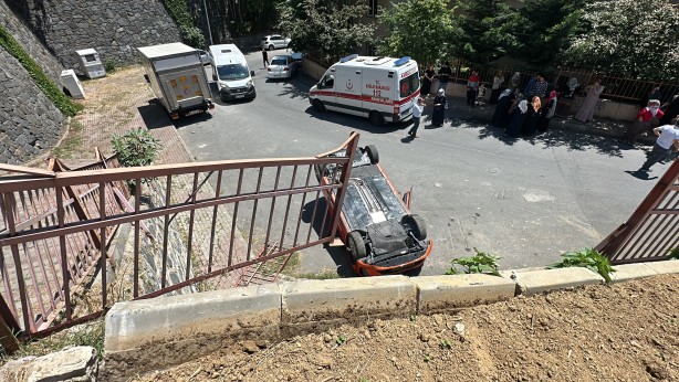 Foto - Akıl almaz kaza! Fren yerine gaza bastı bakın ne oldu