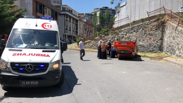 Foto - Akıl almaz kaza! Fren yerine gaza bastı bakın ne oldu