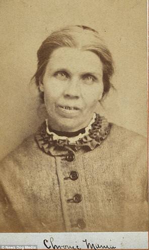 Foto - Akıl hastanesinden kan donduran kareler