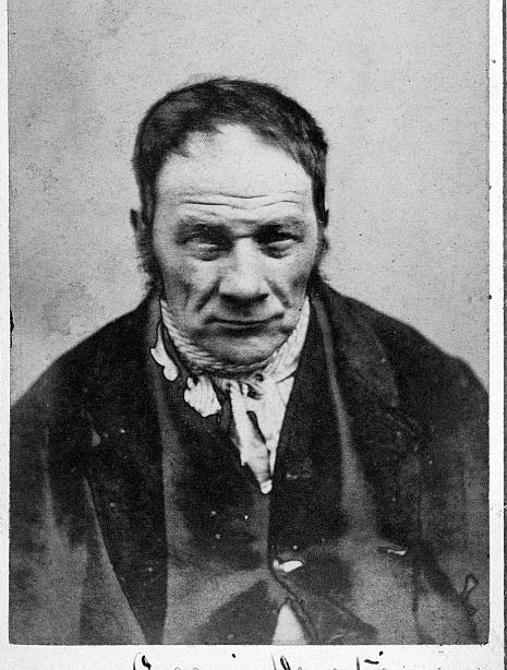 Foto - Akıl hastanesinden kan donduran kareler