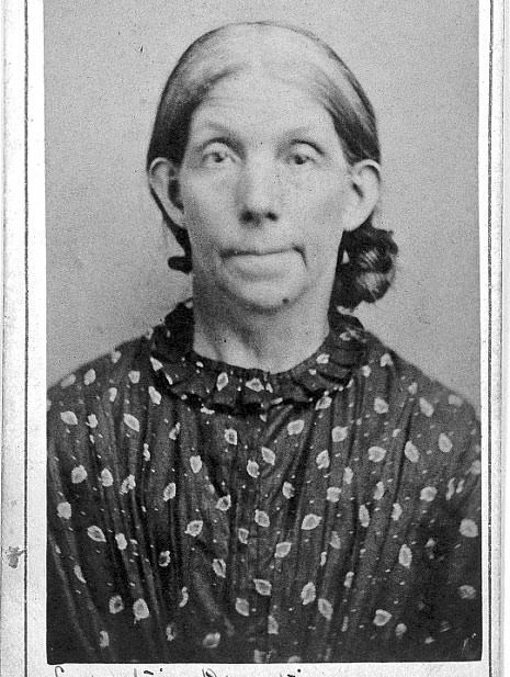 Foto - Akıl hastanesinden kan donduran kareler