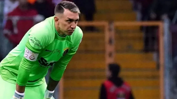 Akılalmaz gelişmeyi duyurdu: Böyle anlaşma ne görüldü ne duyuldu! Galatasaray kaleci arıyor!