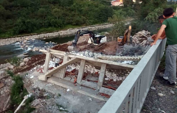 Foto - Akıllanmadılar! Jet hızıyla yıkım kararı geldi