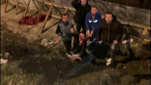 Akıllara durgunluk veren kaza! 2'si ağır 4 yaralı