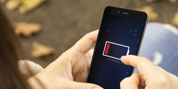 Foto - Akıllı cep telefonunuzu şarj edeceğiz derken pilini öldürmeyin! İşte telefon şarj ederken dikkat edilmesi gerekenler