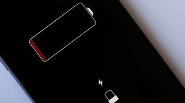 Foto - Akıllı cep telefonunuzu şarj edeceğiz derken pilini öldürmeyin! İşte telefon şarj ederken dikkat edilmesi gerekenler