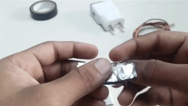 Foto - Akıllı telefon kullananlar dikkat! Evde kablosuz şarj böyle yapılır