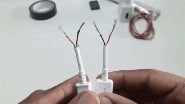 Foto - Akıllı telefon kullananlar dikkat! Evde kablosuz şarj böyle yapılır