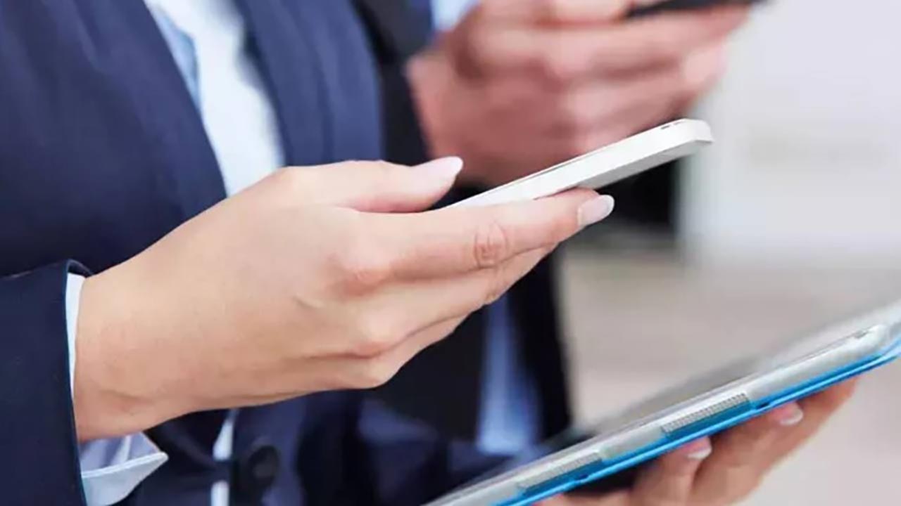 Foto - Akıllı telefonlara büyük şok! iPhone ve Samsung’a dev zam kapıda!