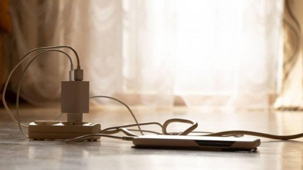 Foto - Akıllı telefonu şarj ederken bunu yapın! Pil süresi 2 kat fazla dayanıyor