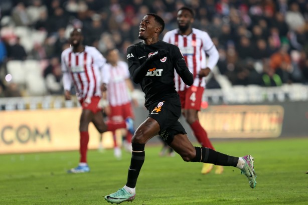 Foto - Akın akın geliyorlar: O yıldız ortaya çıktı… Patır patır transferler dökülüyor…