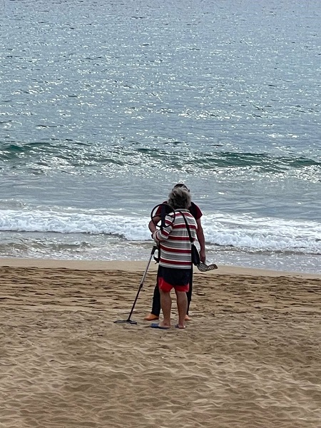 Foto - Akın akın gidiyorlar! O plaj define avcıların hedefi oldu