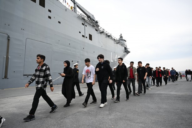 Foto - Akın akın TCG Anadolu’ya… Herkes şaşkın! Duyan, oraya akın ediyor: Müthiş gelişmeyi duyurdular…