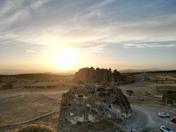 Foto - Akın akın turist çekiyor! Dağın içindeki gizli hazine