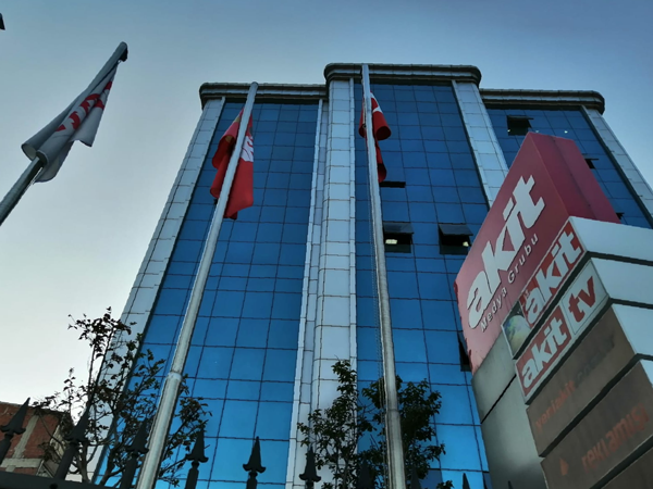 Foto - Akit böyle üzerine üzerine gitmişti! İşte ağır hasta eylemde usta
