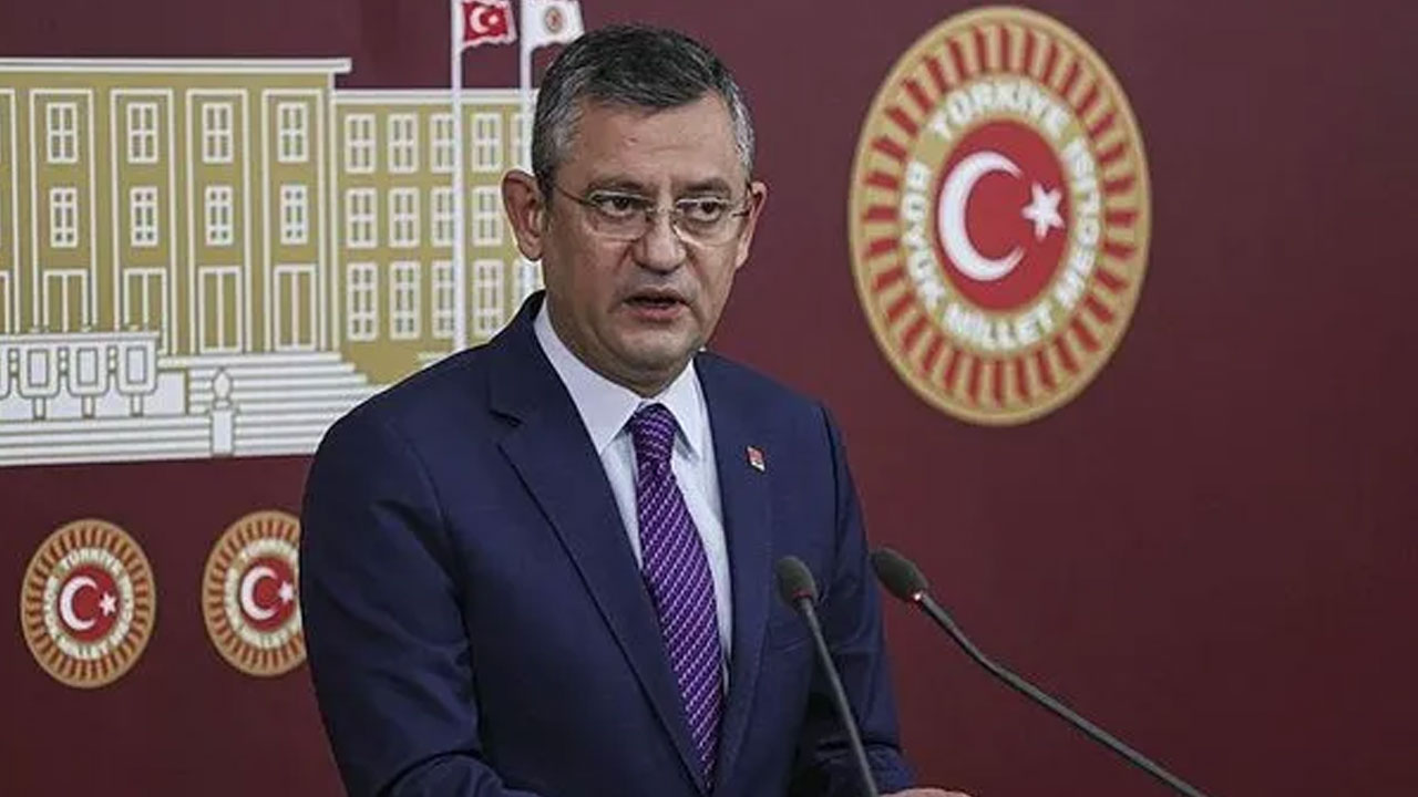 Foto - Akit’e ahlaksız saldırı ilk değil! İşte Akit’e saldıran Özgür Özel’in bozuk sicili