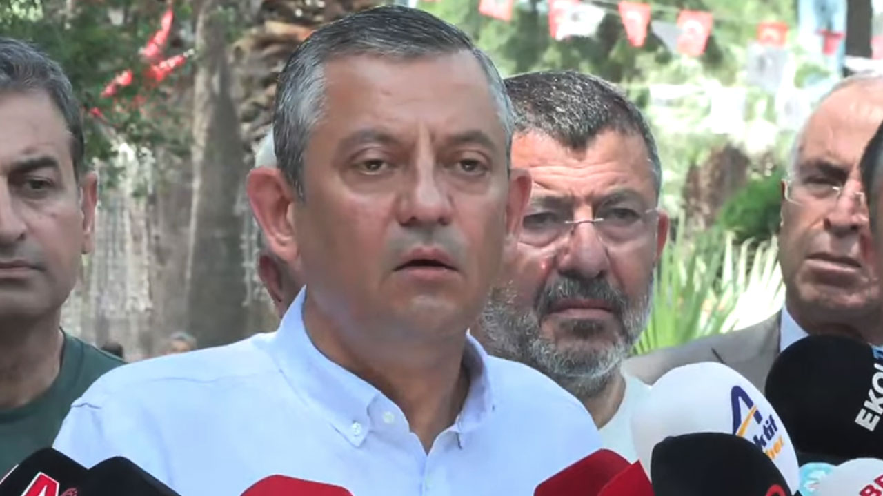 Foto - Akit’e ahlaksız saldırı ilk değil! İşte Akit’e saldıran Özgür Özel’in bozuk sicili