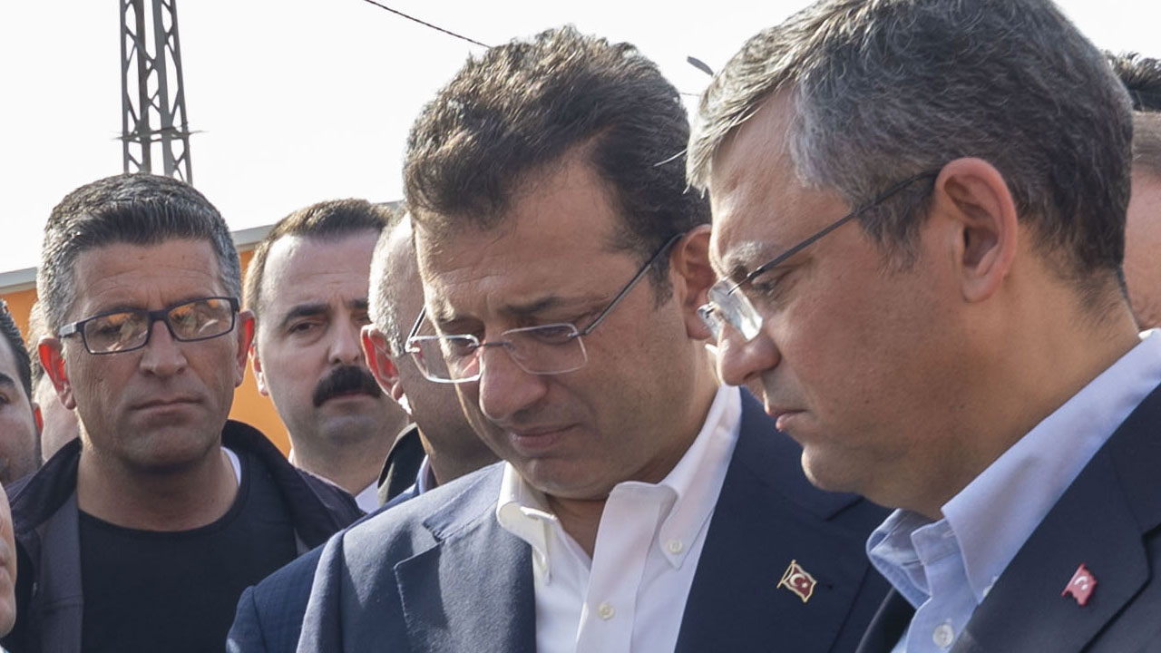 Foto - Akit’e ahlaksız saldırı ilk değil! İşte Akit’e saldıran Özgür Özel’in bozuk sicili