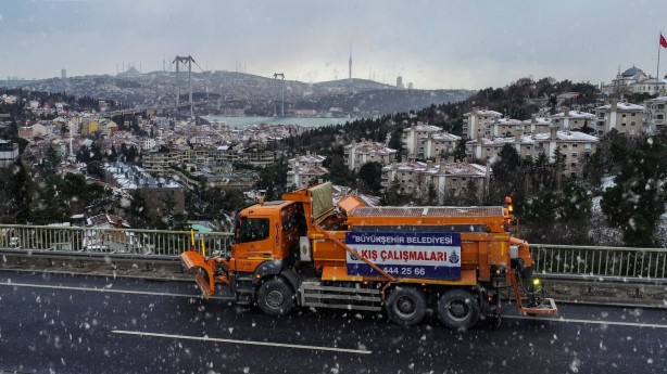 Foto - Beklenen ve özlenen an geldi! AKOM saat verip uyardı! İstanbul’da kar yağışı başlıyor!