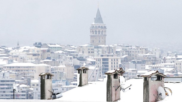 Foto - Beklenen ve özlenen an geldi! AKOM saat verip uyardı! İstanbul’da kar yağışı başlıyor!