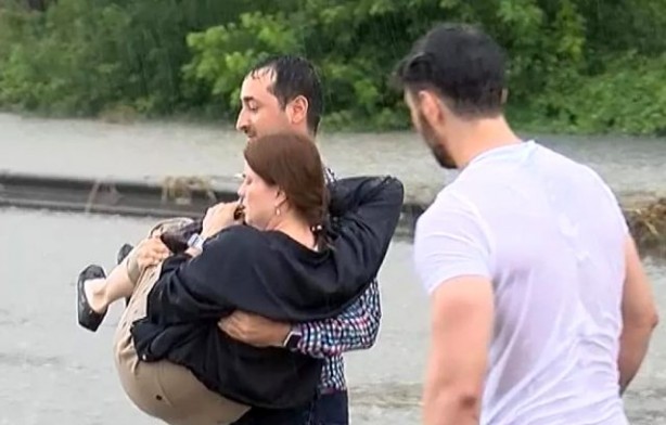 Foto - Sağanak yağışın ardından AKOM'dan beş ilçeye önemli uyarı