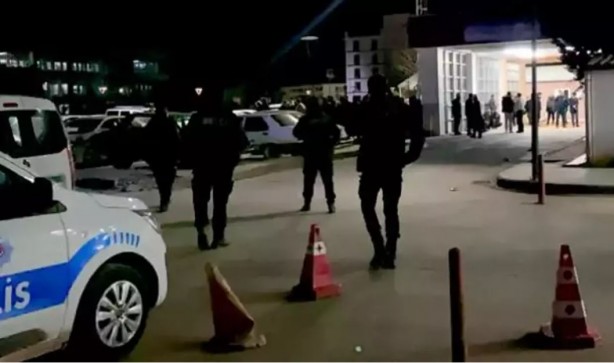 Akraba aileler arasında kavga: 3 ölü, 2 yaralı