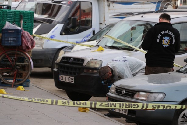 Foto - Akrabalar arasında silahlı kavga