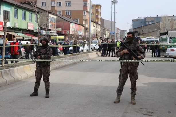 Foto - Akrabalar arasında silahlı kavga