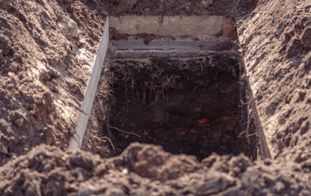 Foto - Akşam paydosundan önce 2 bin 300 yıllık mezarı kazan kazıcılar, hiç beklemedikleri bir şeyle karşılaştı! Hepsi mesaiye kaldı! Kimse böyle bir şey çıkmasını beklemiyordu