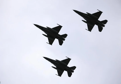 Akşam saatlerinde ilan ettiler: Türkiye'ye savaş uçaklarını göndermek için sabırsızlanıyoruz, çok heyecanlıyız