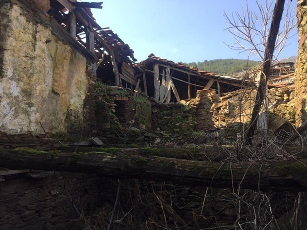 Foto - 'Akşamları cinlerin bastığı köy' deniyordu! Esrarengiz köyün son hali ortaya çıktı