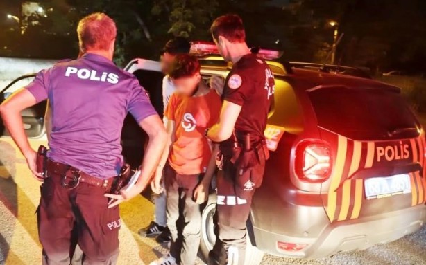 Foto - Aksaray’da film sahnelerini aratmayan polis-şüpheli kovalamacası kamerada