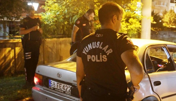 Foto - Aksaray’da film sahnelerini aratmayan polis-şüpheli kovalamacası kamerada