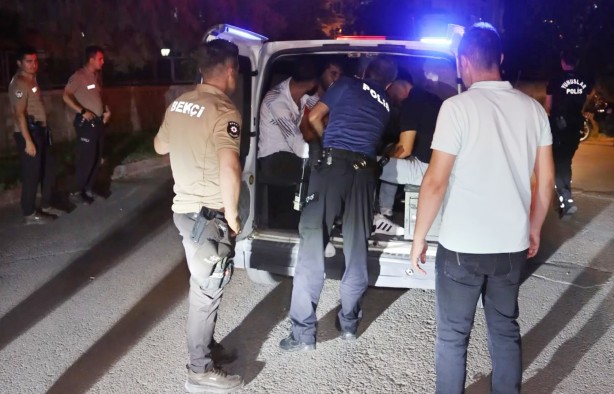 Foto - Aksaray’da film sahnelerini aratmayan polis-şüpheli kovalamacası kamerada