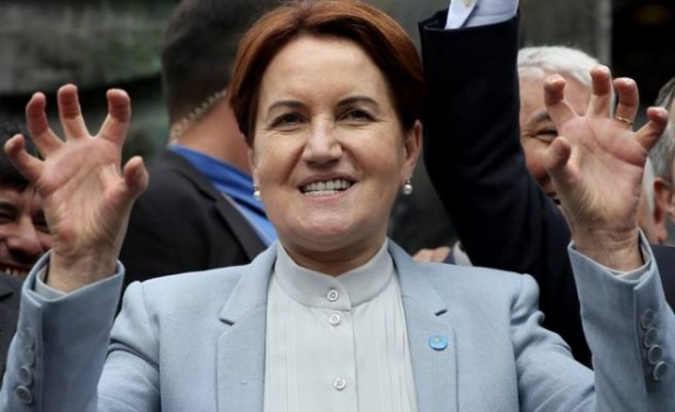 Foto - Akşener’den şok itiraf! Yer yerinden oynayacak! Senin ağzın ne söylüyor böyle Meral Hanım 